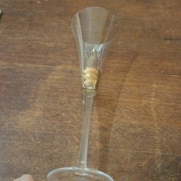 Michael Wainwright glass. 429GW2 - Picture 2 of 3